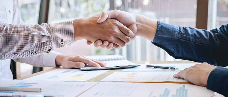 Navigating Deal Structures: Pros and Cons of Locked Box vs Completion Accounts